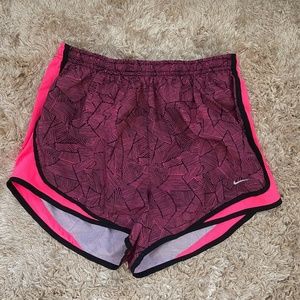 NIKE WOMENS DRI-FIT RUNNING TEMPO SHORTS PINK